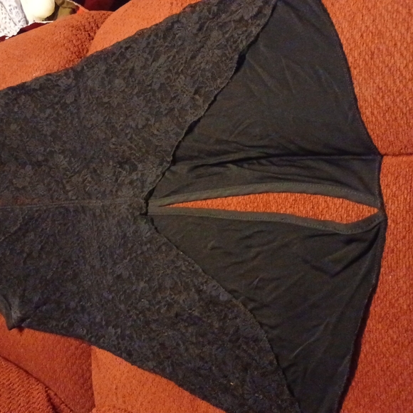 Top - Picture 3 of 3